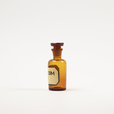 ドイツ　薬瓶　1940年代ガラス　茶色