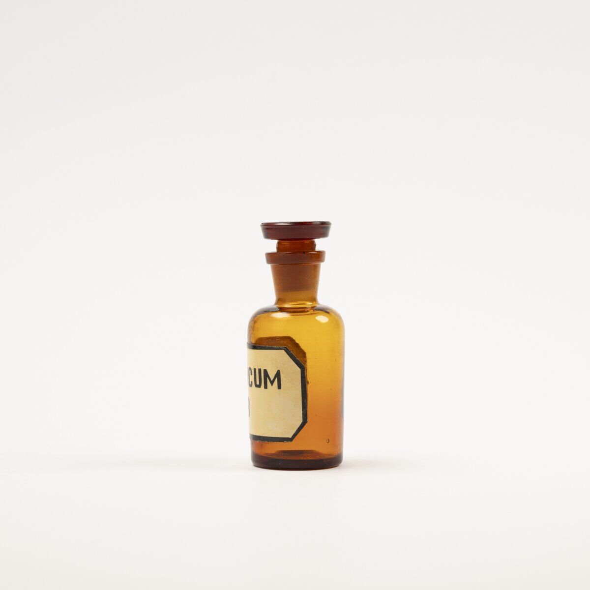 ドイツ 薬瓶 1940年代ガラス 茶色 | こぐま舎