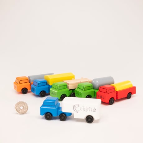 ドイツ　ザイフェン　木製おもちゃ　トラック