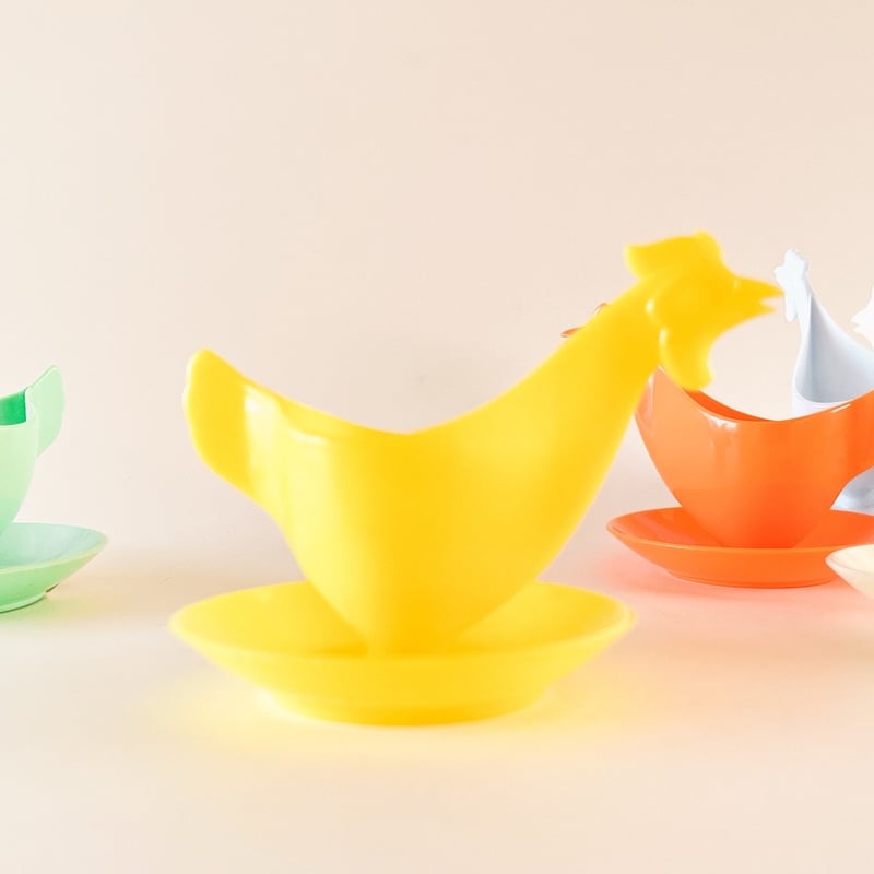 東ドイツ プラスチック エッグスタンド ニワトリ | こぐま舎