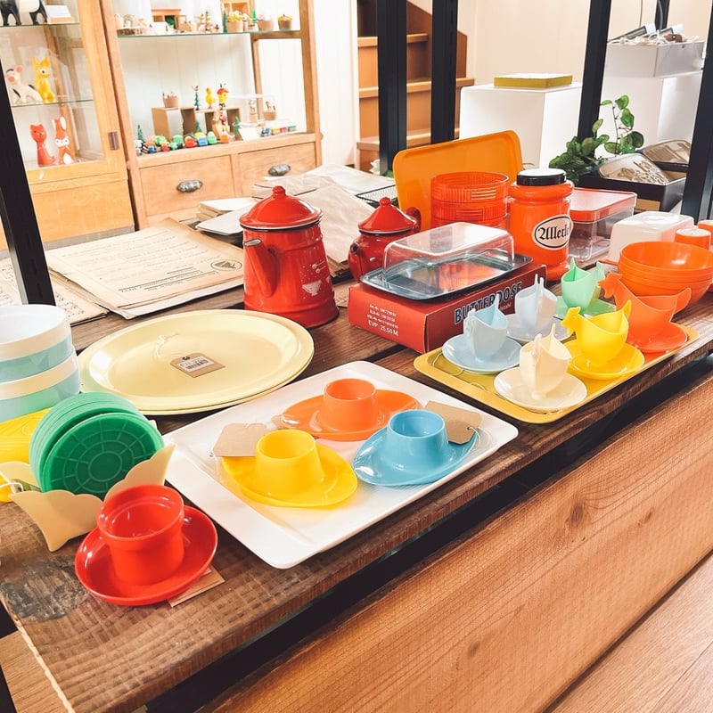 東ドイツ プラスチック タッパーウェアー オレンジ色 | こぐま舎