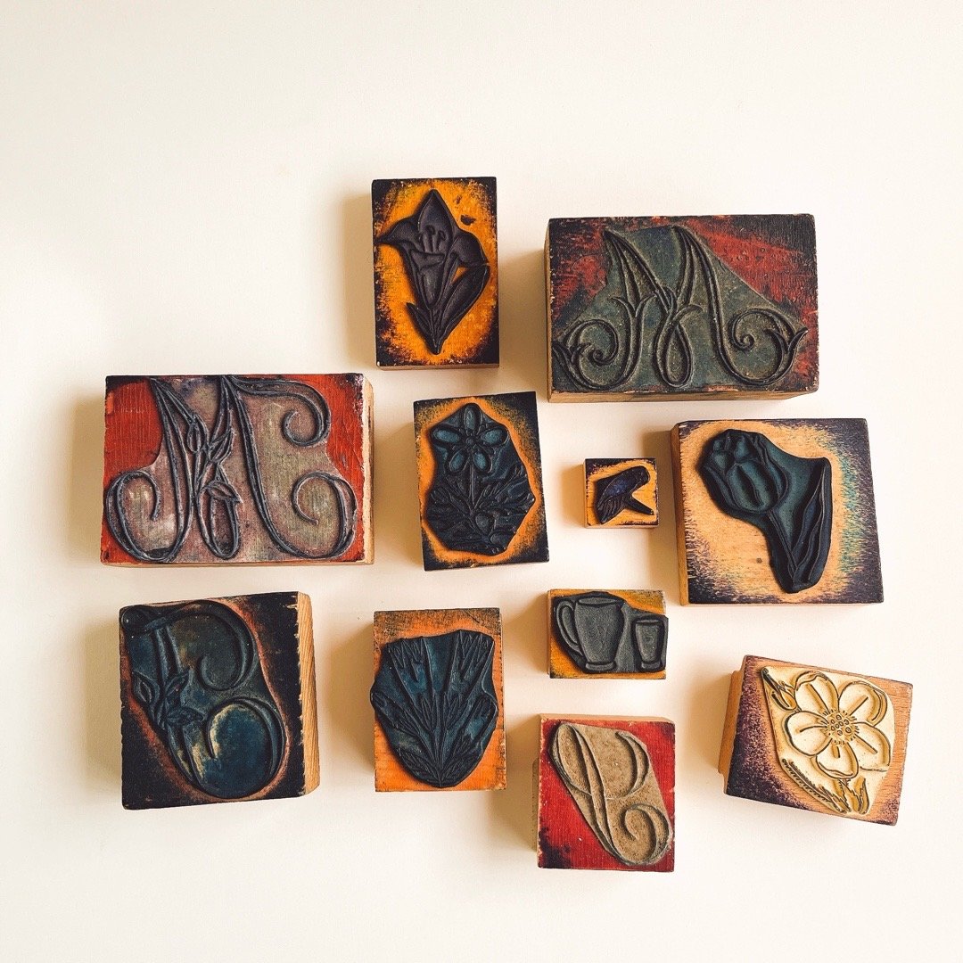 フランス ヴィンテージスタンプ33 飾り文字 T | こぐま舎