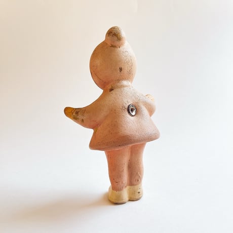 ソビエト　年代不明　ピンクのフードの子ども　ソフビ　人形　高さ16cm