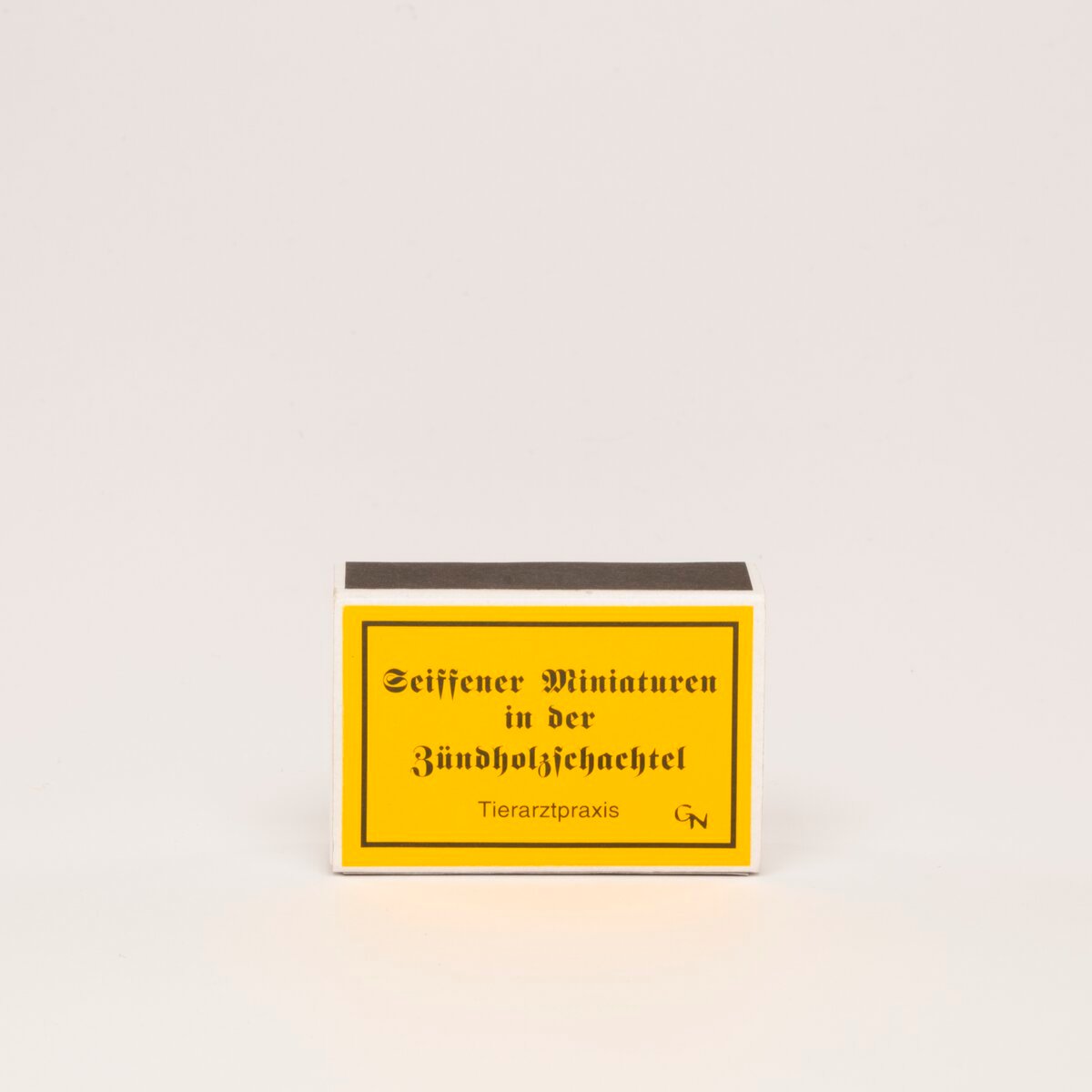 ドイツ ザイフェン 人形 獣医 マッチ箱 木製 | こぐま舎