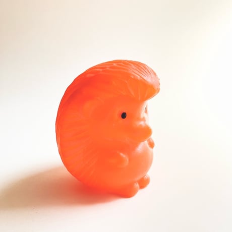 ソビエト　年代不明　オレンジ色のハリネズミ　フィギュア　高さ10.5cm