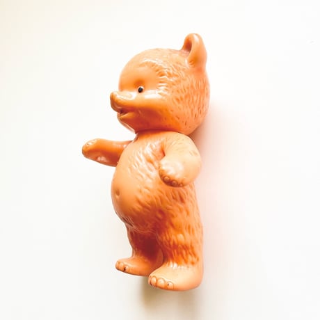 チェコ　1970年代　オレンジ色のクマ　ソフビ　高さ16.5cm