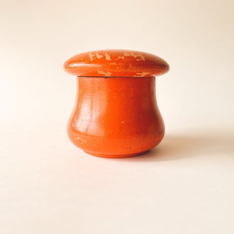 小物入れ　キノコ形　オレンジ色　木製