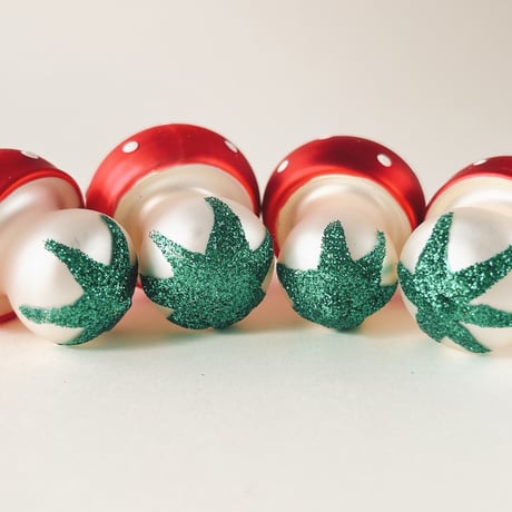 チェコ　クリスマスオーナメント　きのこ　ガラス　（小）