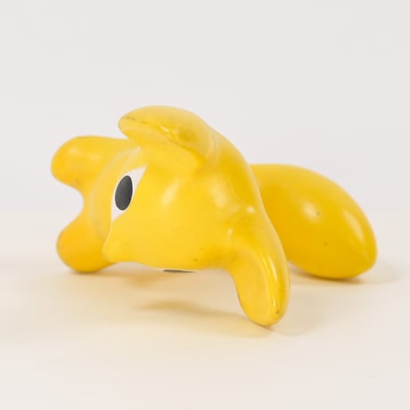チェコ　ニクロヴァー　ソフビ人形　キツネ　黄色　1970年代　高さ11.5cm
