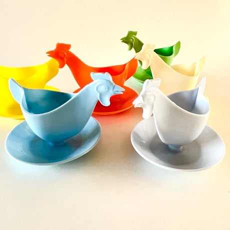 東ドイツ　プラスチック　エッグスタンド　ニワトリ