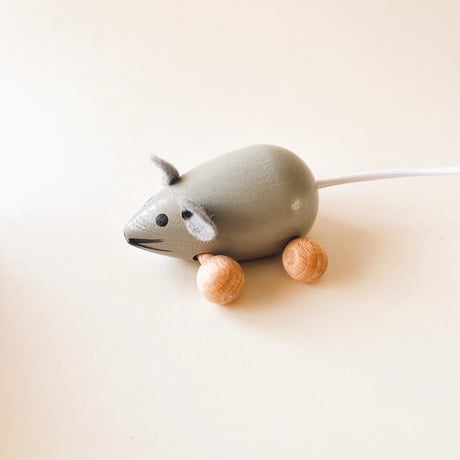 チェコ　木製おもちゃ　ネズミの車