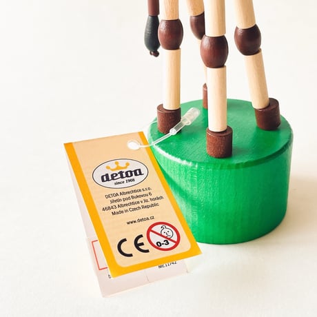 チェコ　木製おもちゃ　しましまのキリン　プッシュトイ　DETOA(デトア)