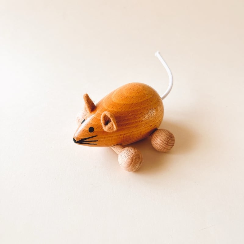 チェコ 木製おもちゃ ネズミの車 | こぐま舎