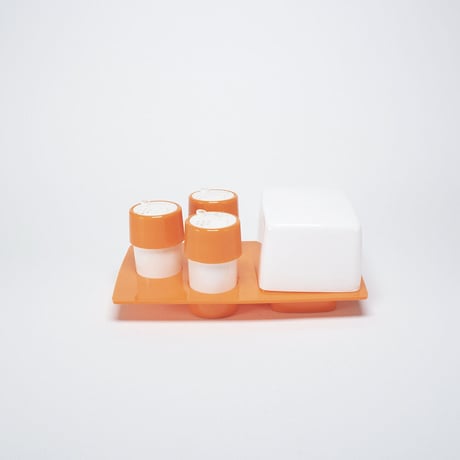 東ドイツ　プラスチック　ソルトアンドペッパー