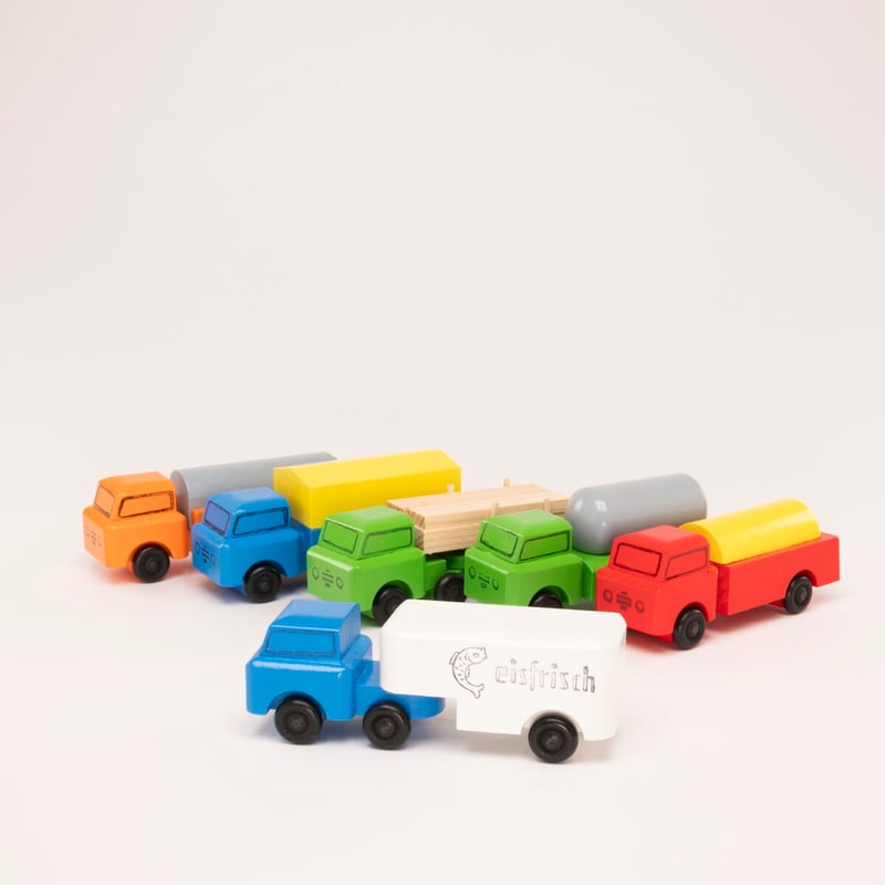 ドイツ ザイフェン 木製おもちゃ トラック | こぐま舎