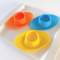 東ドイツ　プラスチック　楕円形　エッグスタンド
