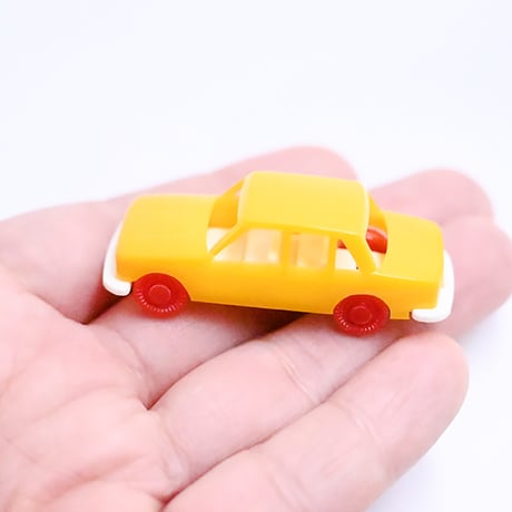 東ドイツ　プラスチック　車　Wartburg 311