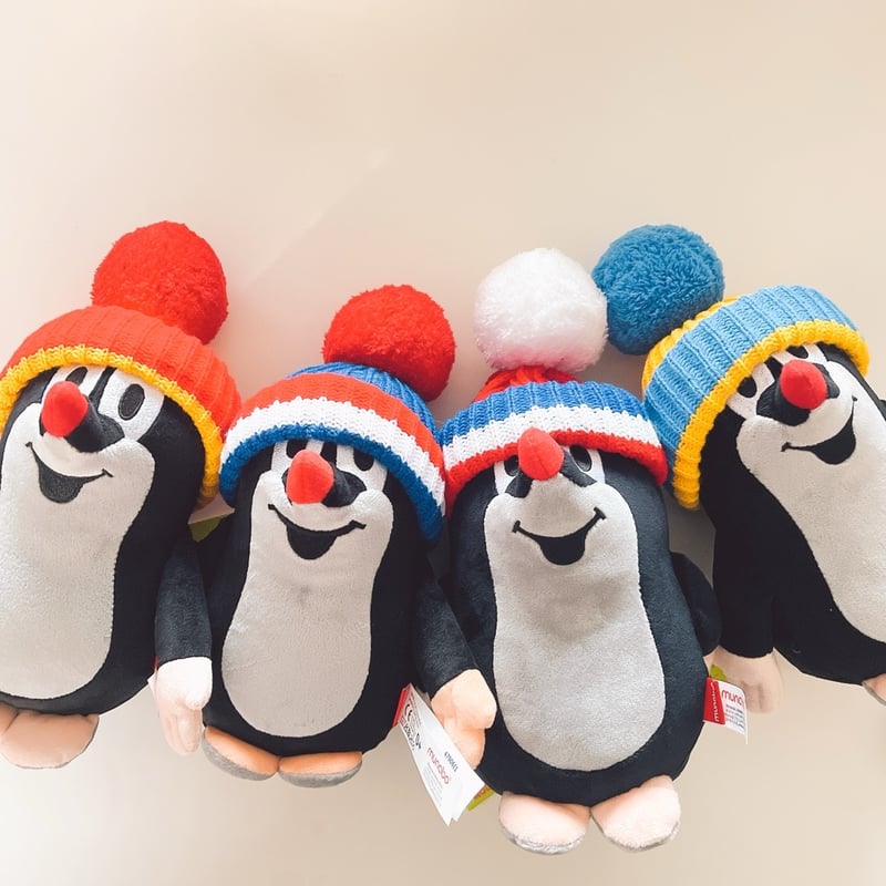 チェコ 現行品 モグラのクルテク ぬいぐるみ 毛糸の帽子 高さ25cm