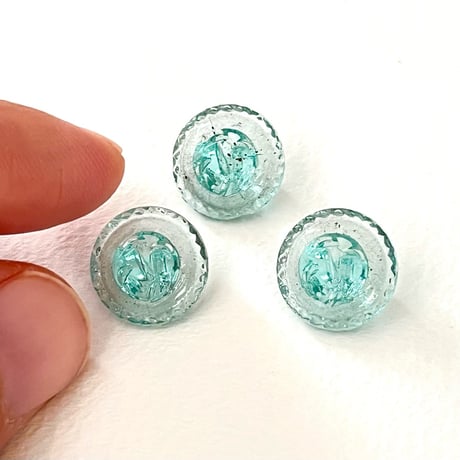 チェコスロバキア　ガラスボタン　アクアブルー　キノコ模様　3個セット　1940年代–1970年代