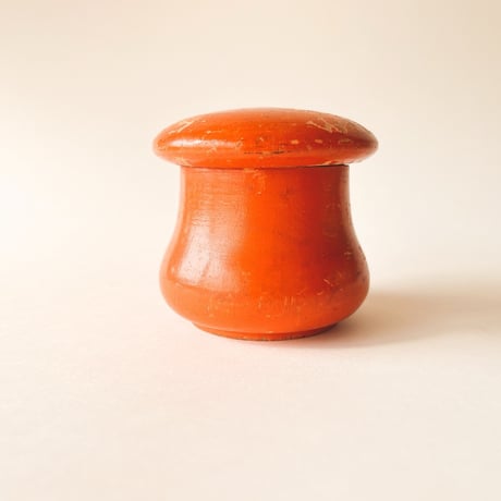 小物入れ　キノコ形　オレンジ色　木製