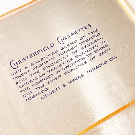 缶　Chesterfield　アメリカの老舗メーカーのシガレット缶