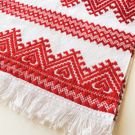 ウクライナ　刺繍　テーブルランナー　5