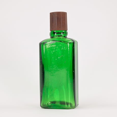 ドイツ　グリーン　ガラス瓶7　プラスチックキャップ付き