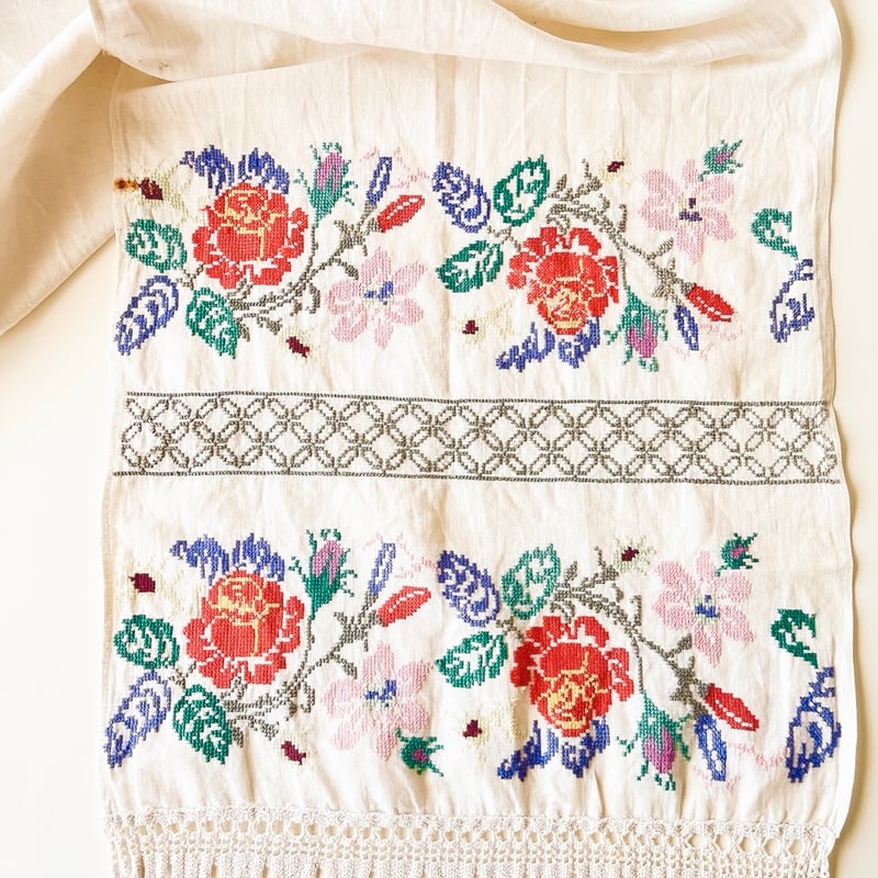 ウクライナ 刺繍 テーブルランナー バラ | こぐま舎