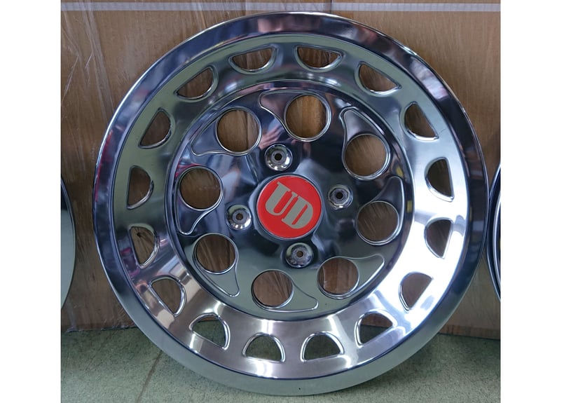 中古ホイールカバー】UDトラック | 浅川商会