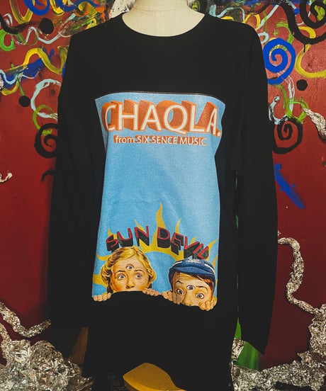 AMERICAN CHAQLA. longT-shirt