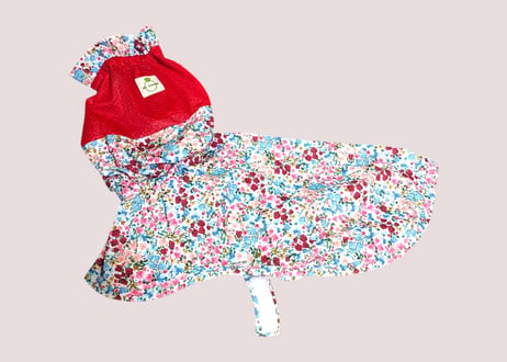 【I様ご注文の品】キャバリア 花ちゃん用　スヌード付きひんやりマント　Lサイズ  花柄・ハート柄　2着
