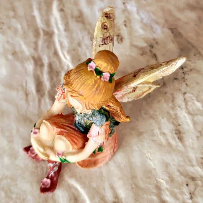 おすわりニンフ・妖精の置物(relax) | Fairy & Witch