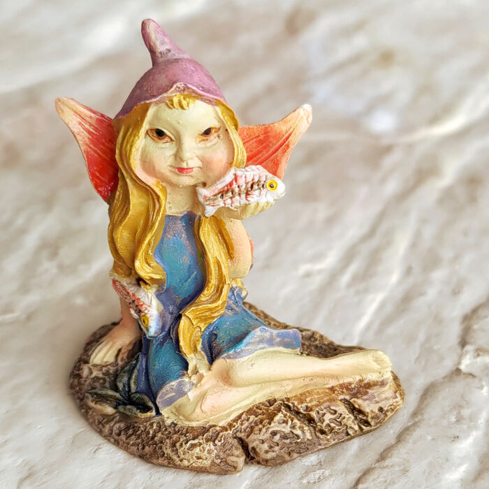 お魚を持つニンフ・妖精の置物 | Fairy & Witch