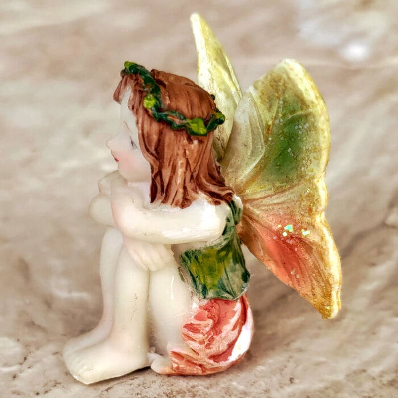 おすわりニンフ・妖精の置物(greenorange-a) | Fairy & Witch