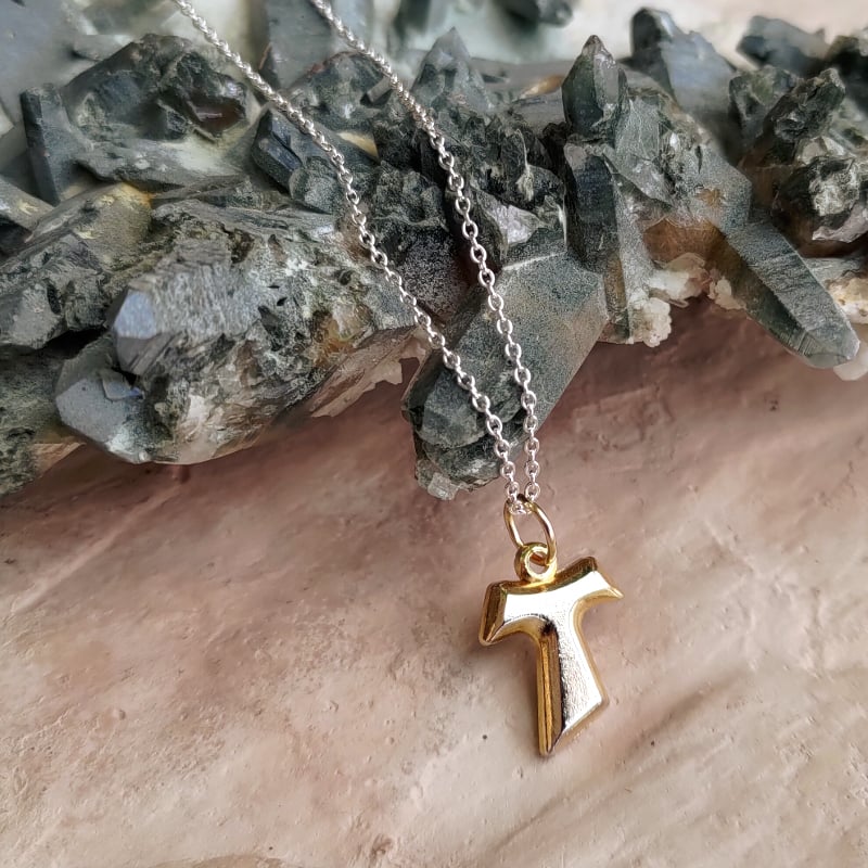 アッシジ金色タウクロスペンダント&シルバーチェーンネックレス