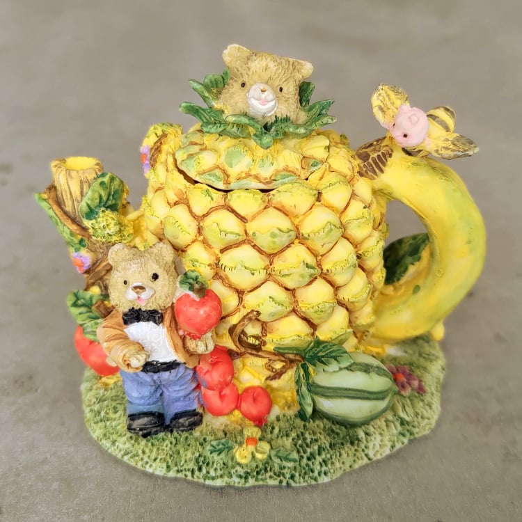 天然アップル珊瑚　置物 アッシジ・デコレーションポットの置物（パイナップル） | Fairy