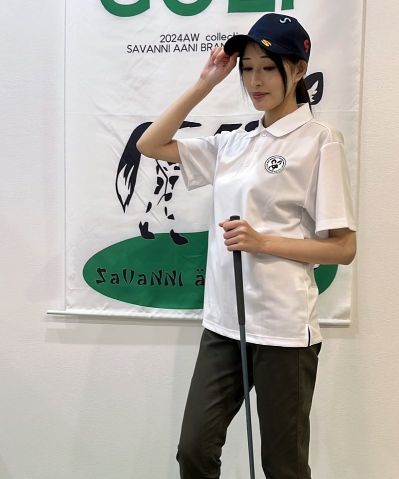 レオナール　スポーツ　バッグ柄半袖ポロシャツ　かばん　ホワイト　サイズM MEN バックロゴポロシャツ ホワイト