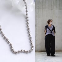 ＜金属アレルギー対応＞さりげなくトレンド感をプラス　ボールチェーンネックレス（シルバー）