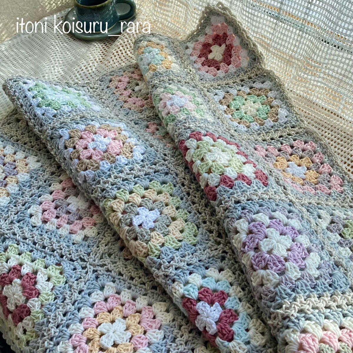 オーダー承ります】マルチカバーカフェマットモチーフ編みグラニースクエア