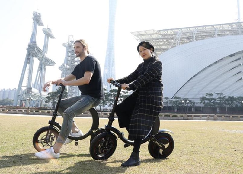 SWIFT HORSE K2 ver.2】特定小型原付電動バイク パールホワイト