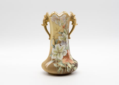 百合紋花瓶、1910年（米国）オールドノリタケ