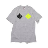 W グラマラスロゴ Tシャツ　W Glamorous Logo T-shirt （Black × Neon Yellow）