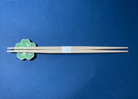 吉野杉箸④　らんちゅう　目荒　白巻紙　五分長(26cm)　2,000膳