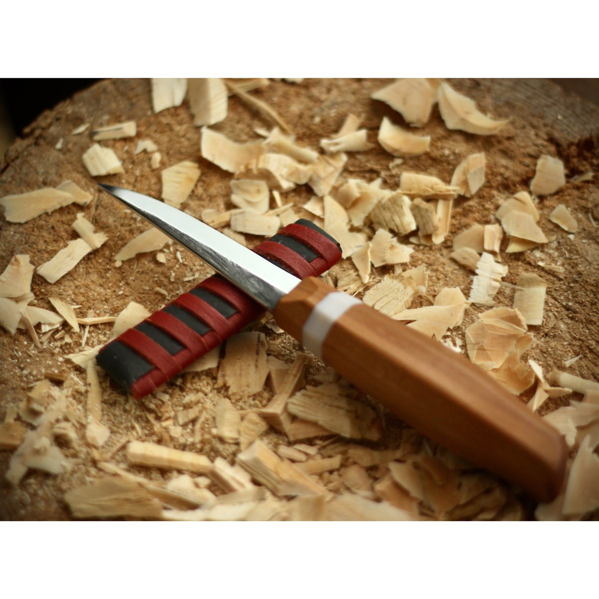 木彫ハンドル「シェフィールド」ヴィンテージのブレッドナイフ 木彫ハンドル「シェフィールド」ヴィンテージのブレッドナイフ