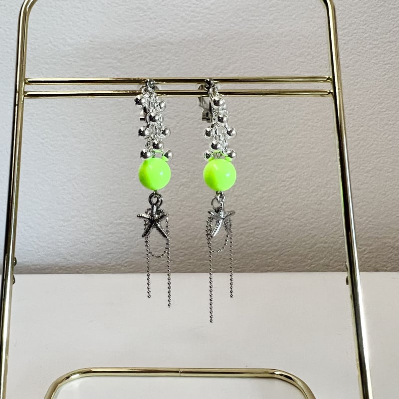 シルバーネオンのsummerピアス・イヤリング | peth handmade accesso