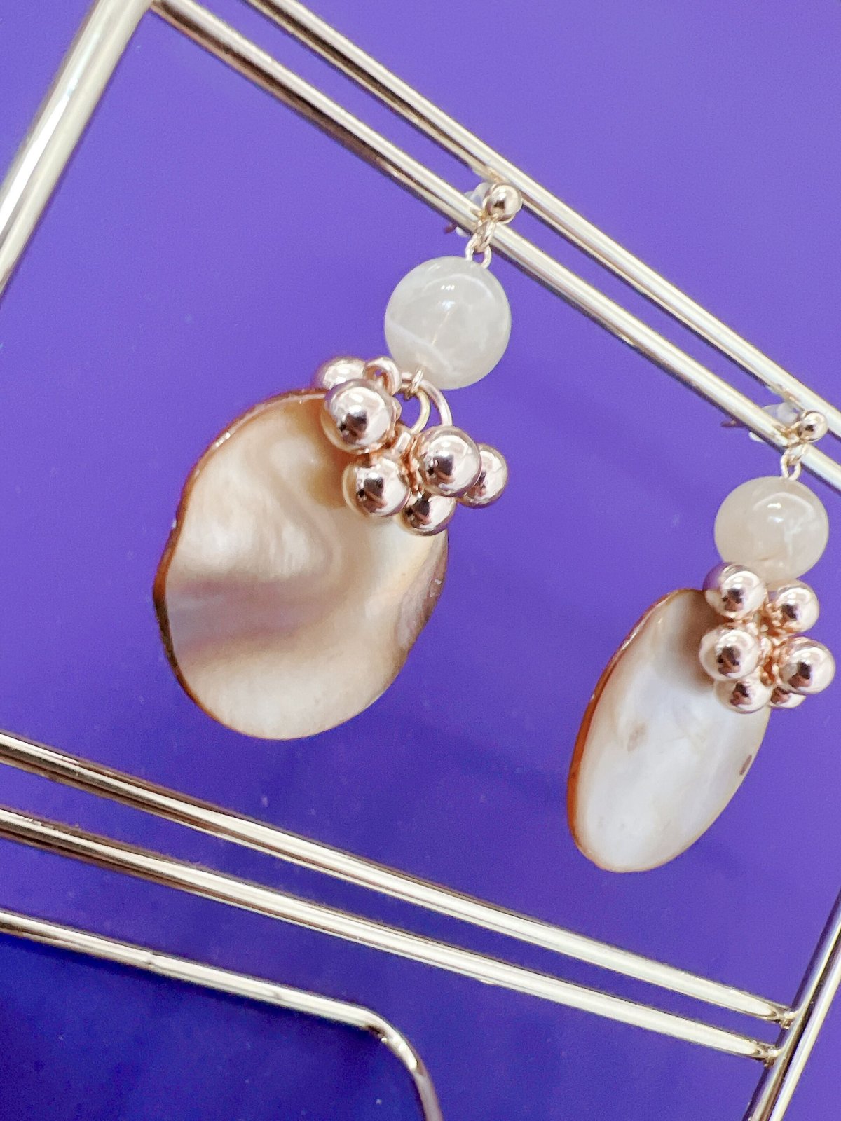 ブラウンシェルピアス・イヤリング | peth handmade accessory store