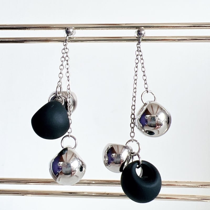 シルバーブラックのピアス・イヤリング | peth handmade accessory store