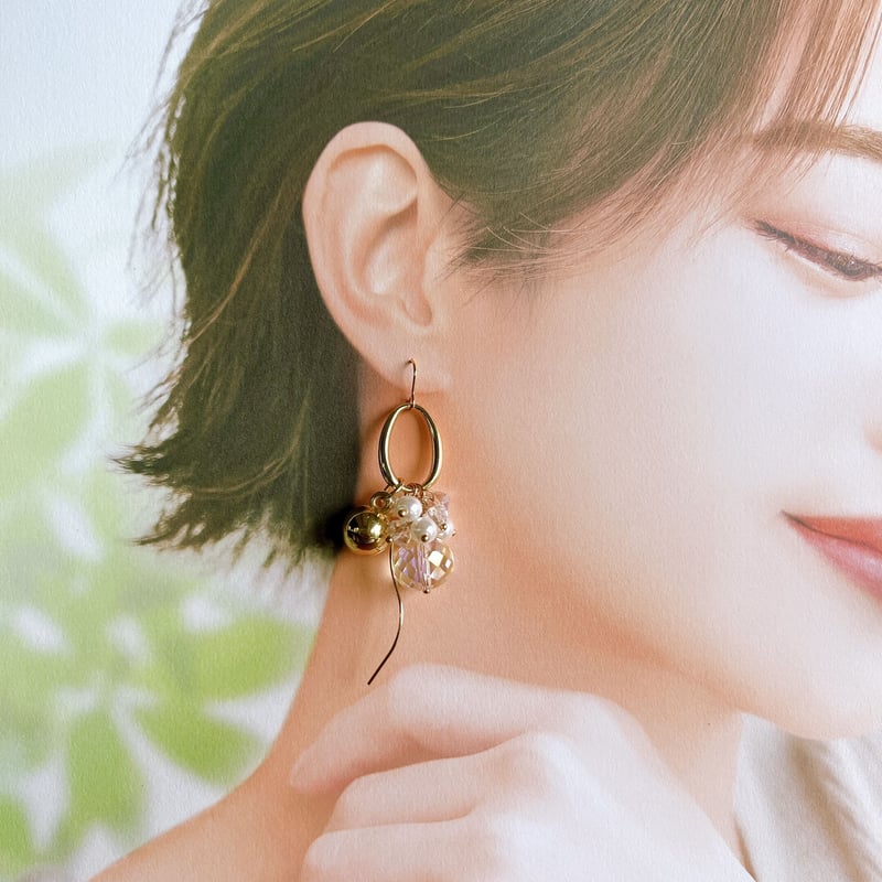 ゴールドのタッセルビーズピアス・イヤリング | peth handmade