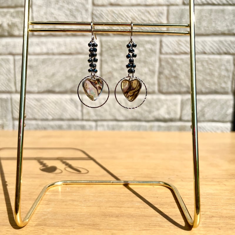 みかづき！ブラックシェル プルメリア ピアス 14kgf みかづき様専用