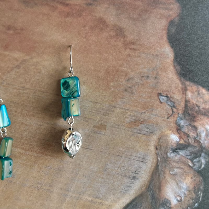 再販】ターコイズシェルピアス・イヤリング | peth handmade accessory
